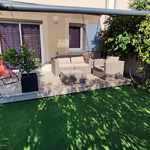 Au 8 De La Garance Holiday home L'Isle-sur-la-Sorgue
